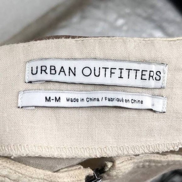 Urban Outfitters Mini Skirt Women's Medium Beige Cargo Zip Front - Picture 6 of 6